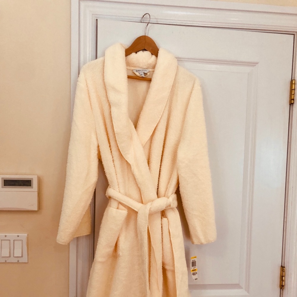 Karen Scott robe